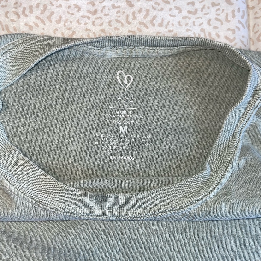 Cropped Basic tee - Picture 3 of 3